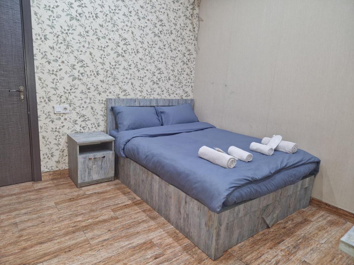 Hotel ,,Mega" Тбилиси Екстериор снимка