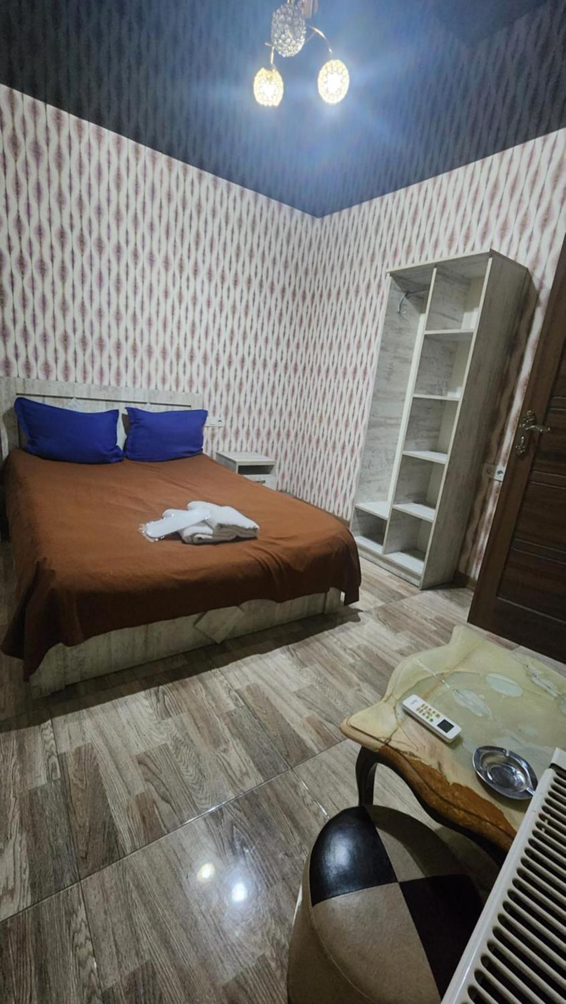 Hotel ,,Mega" Тбилиси Екстериор снимка