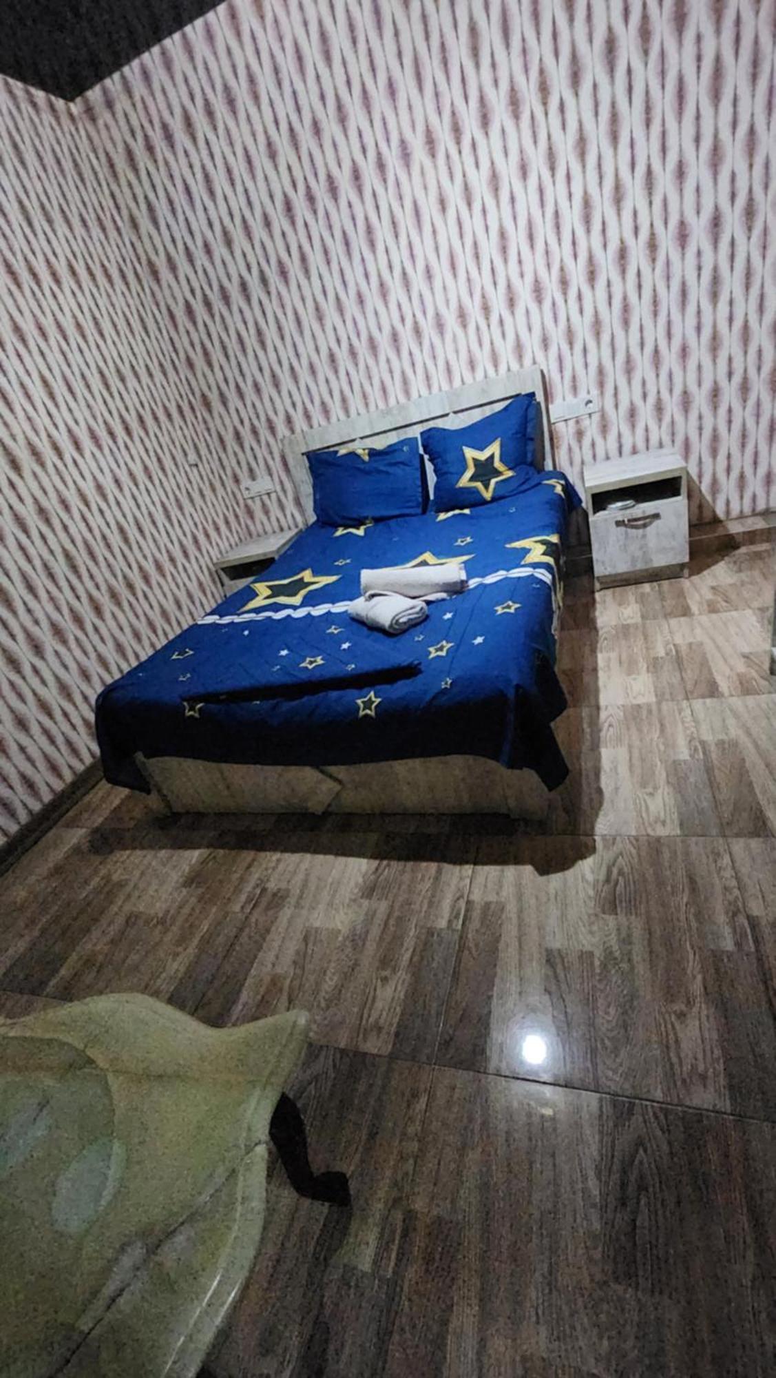 Hotel ,,Mega" Тбилиси Екстериор снимка