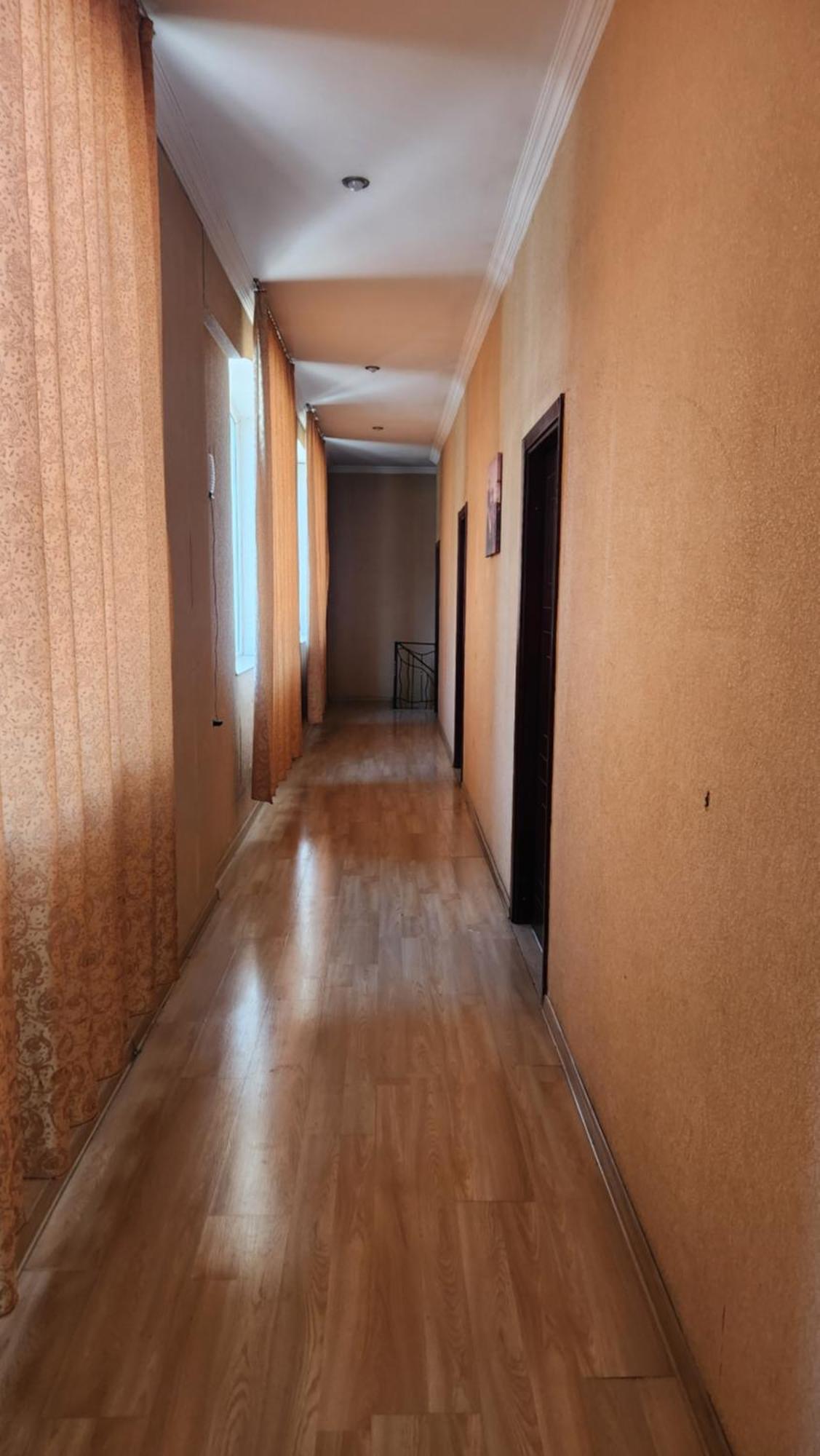 Hotel ,,Mega" Тбилиси Екстериор снимка