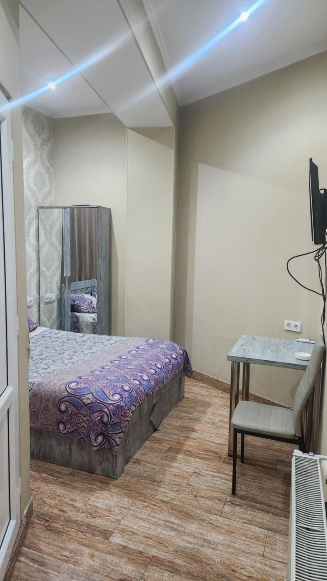 Hotel ,,Mega" Тбилиси Екстериор снимка